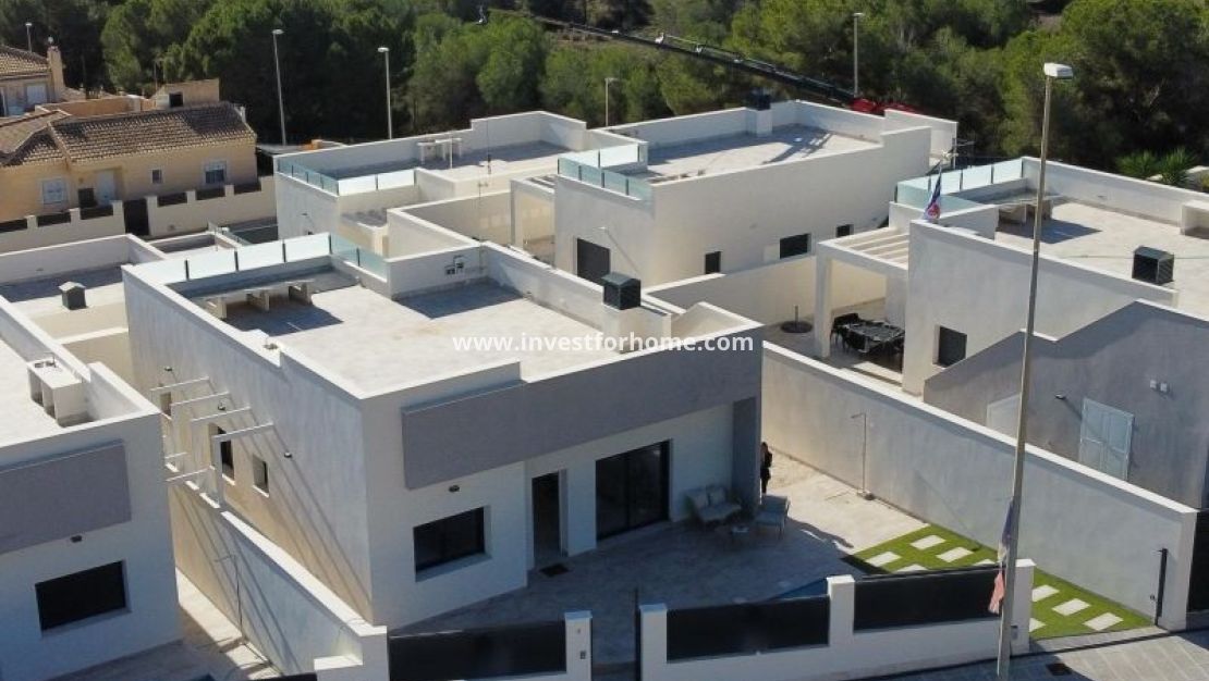 Verkoop - Villa - Pinar de Campoverde - Inland