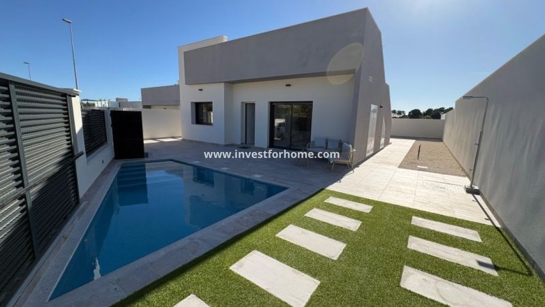 Verkoop - Villa - Pinar de Campoverde - Inland