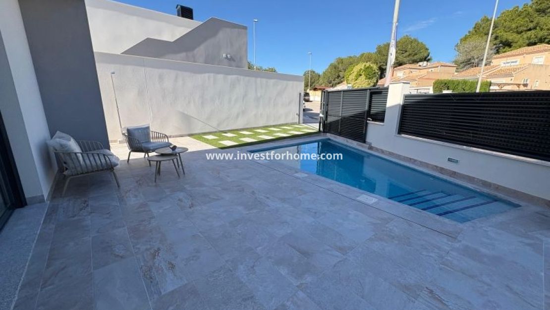 Verkoop - Villa - Pinar de Campoverde - Inland