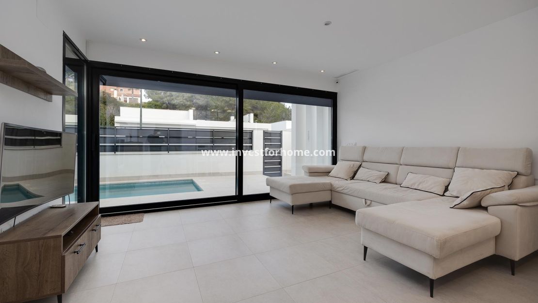 Verkoop - Villa - Pinar de Campoverde - Inland