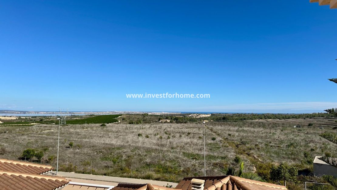 Verkoop - Villa - San Miguel de Salinas - Residencial Los Flamencos