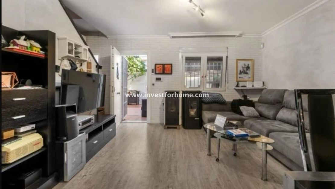 Verkoop - Villa - Torrevieja - aguas nuevas