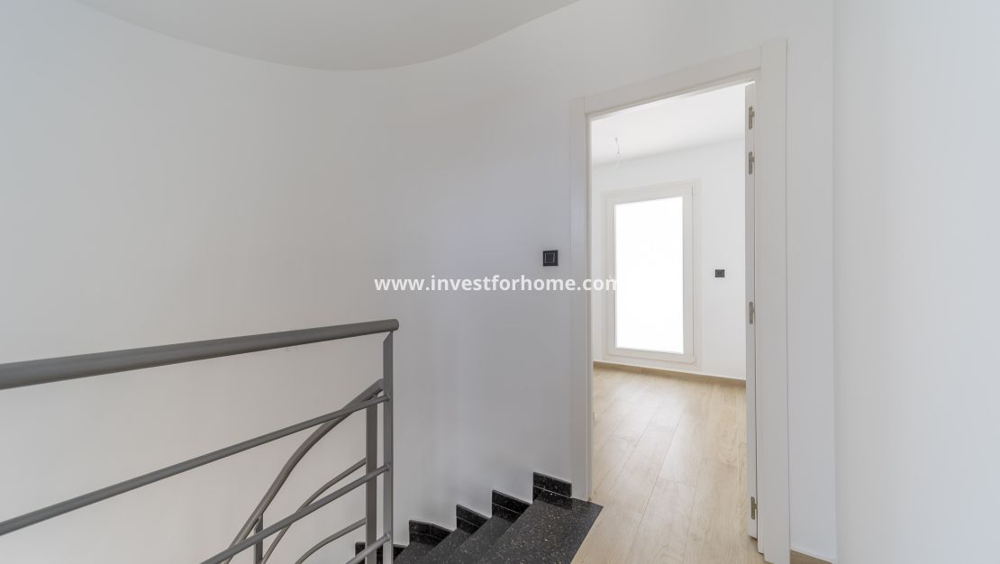 Verkoop - Villa - Torrevieja - aguas nuevas