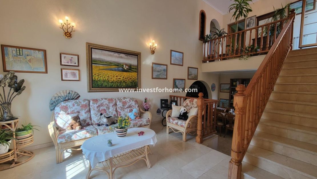 Verkoop - Villa - Torrevieja - aguas nuevas