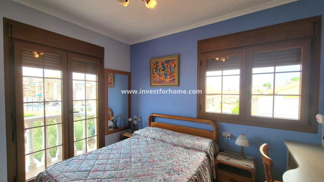 Verkoop - Villa - Torrevieja - aguas nuevas