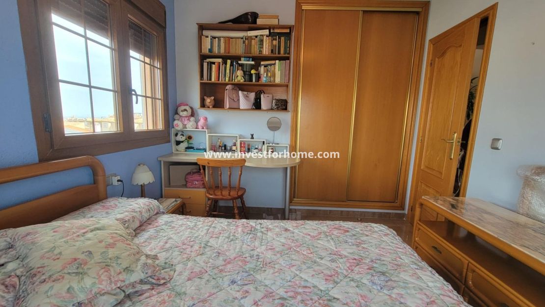 Verkoop - Villa - Torrevieja - aguas nuevas