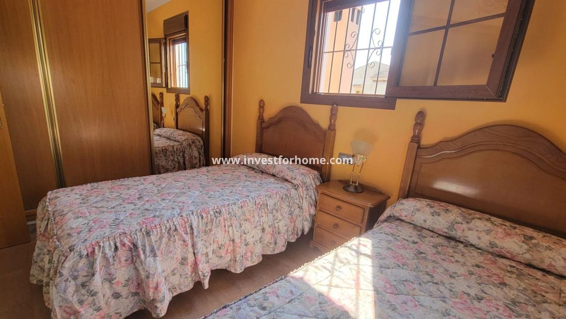 Verkoop - Villa - Torrevieja - aguas nuevas