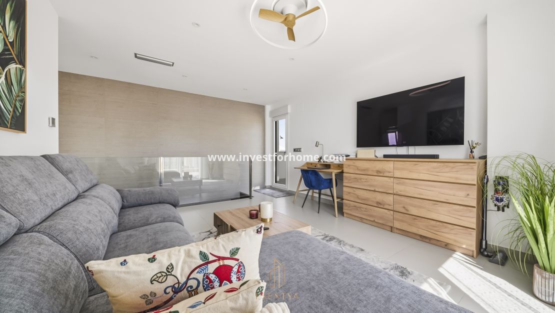 Verkoop - Villa - Torrevieja - aguas nuevas