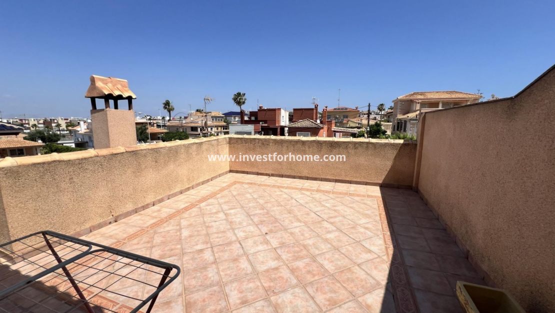 Verkoop - Villa - Torrevieja - aguas nuevas