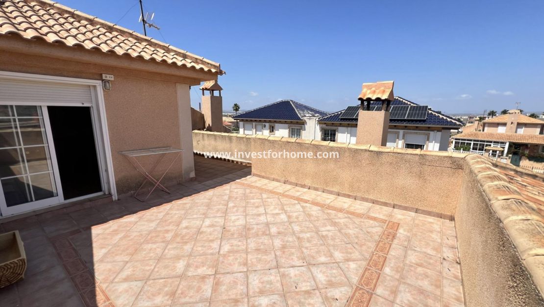Verkoop - Villa - Torrevieja - aguas nuevas