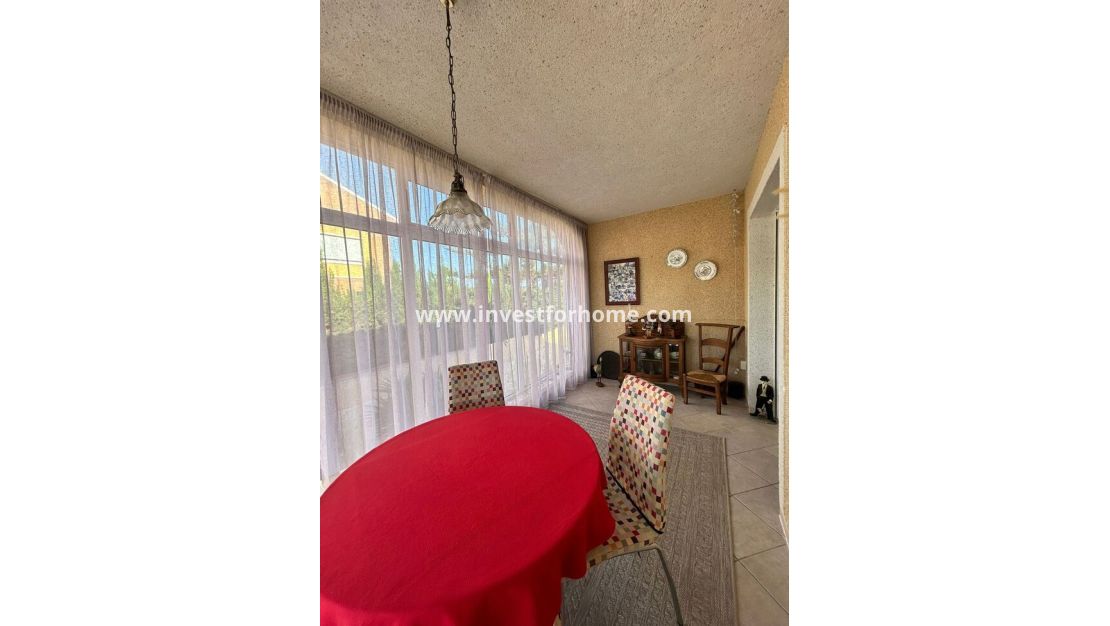 Verkoop - Villa - Torrevieja - aguas nuevas