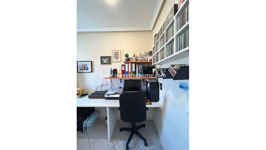 Verkoop - Villa - Torrevieja - aguas nuevas