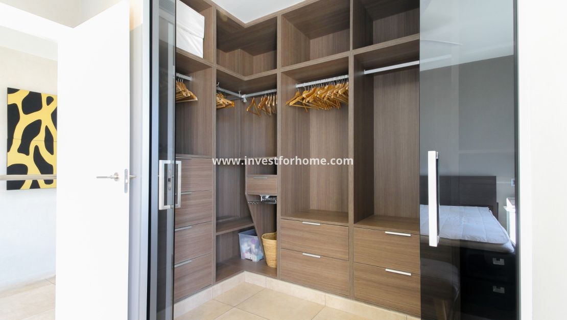 Verkoop - Villa - Torrevieja - Aguas Nuevas