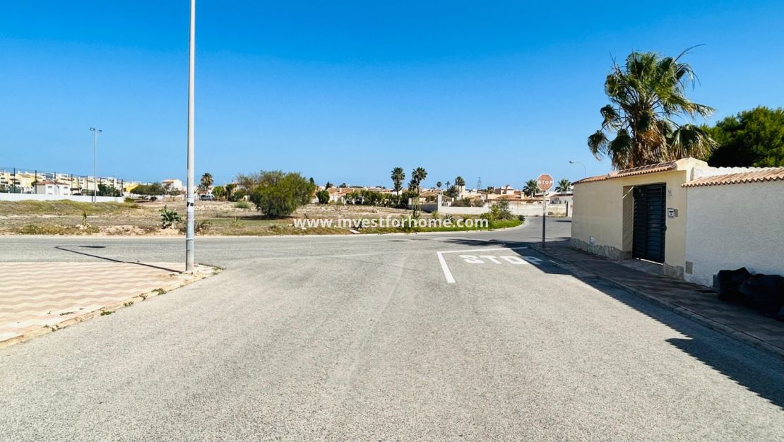 Verkoop - Villa - Torrevieja - Costa Blanca