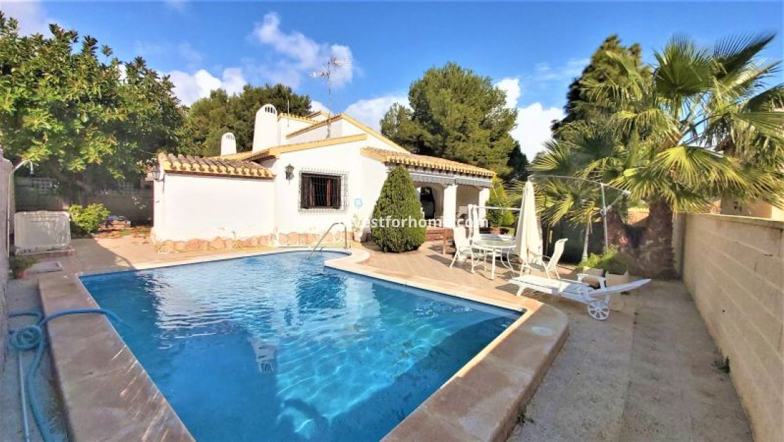 Verkoop - Villa - Torrevieja - Costa Blanca