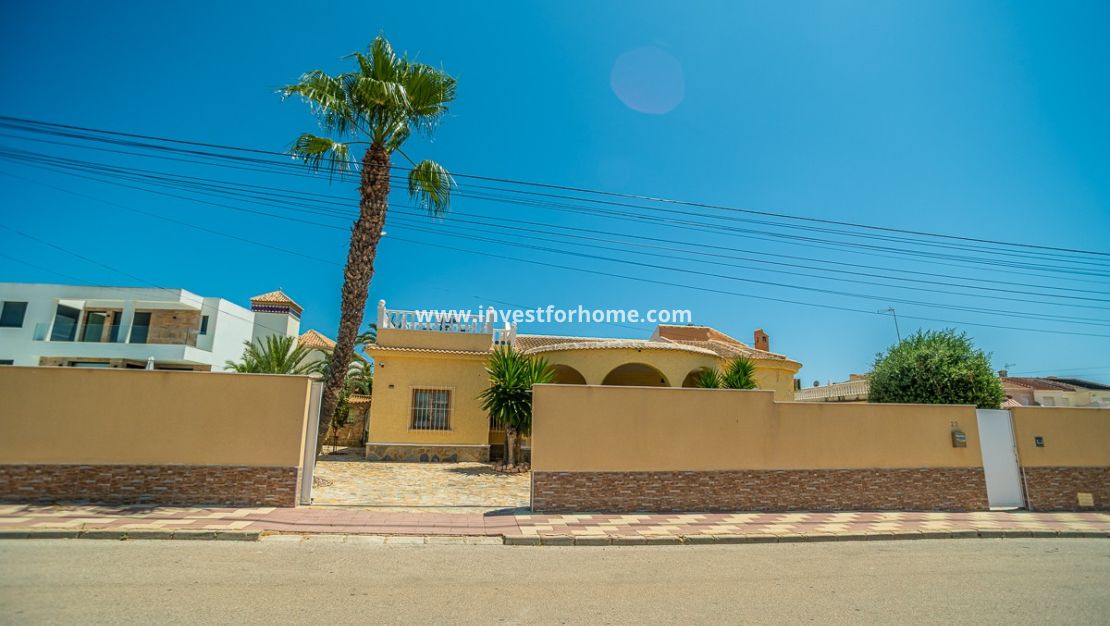 Verkoop - Villa - Torrevieja - Costa Blanca