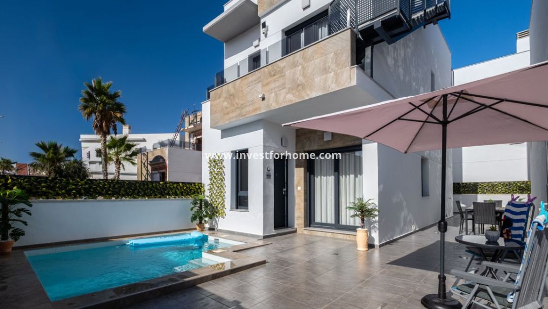 Verkoop - Villa - Torrevieja - Costa Blanca