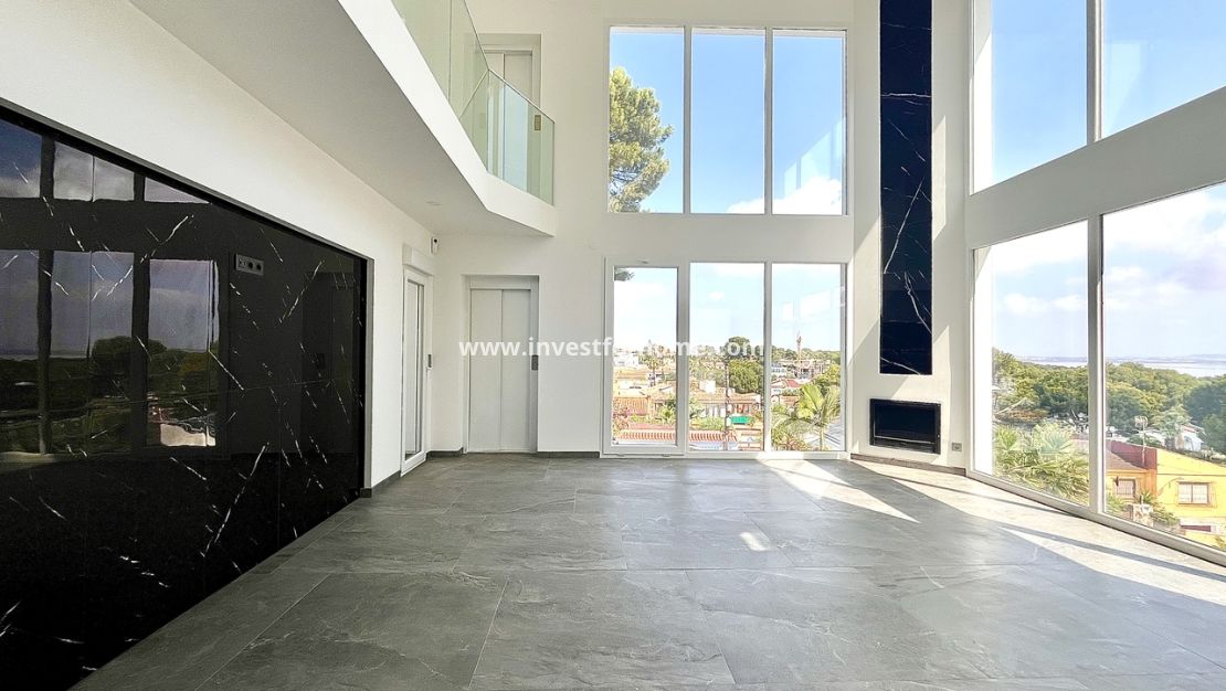 Verkoop - Villa - Torrevieja - Costa Blanca