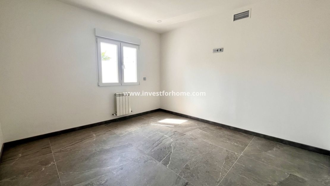 Verkoop - Villa - Torrevieja - Costa Blanca