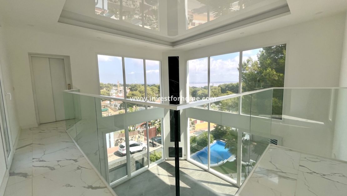 Verkoop - Villa - Torrevieja - Costa Blanca