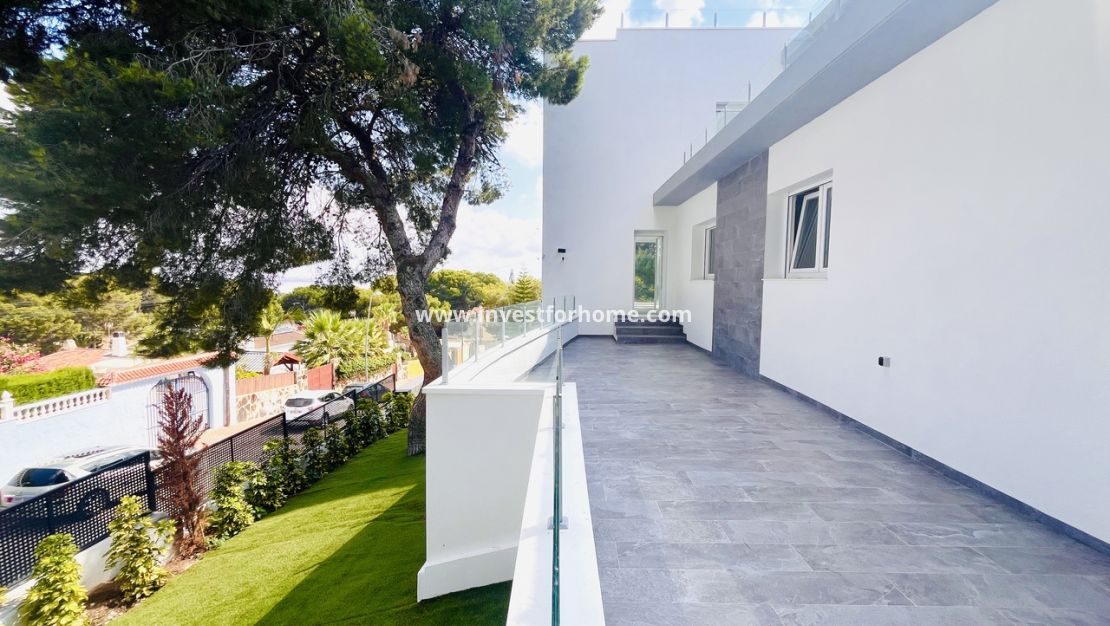 Verkoop - Villa - Torrevieja - Costa Blanca