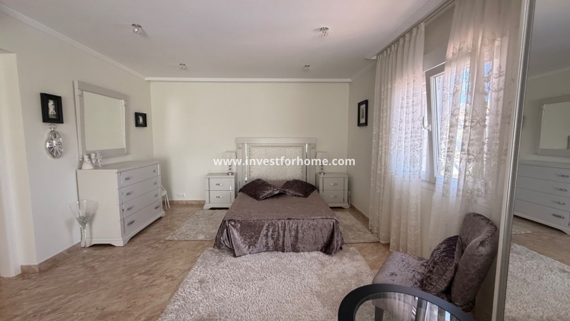 Verkoop - Villa - Torrevieja - Costa Blanca
