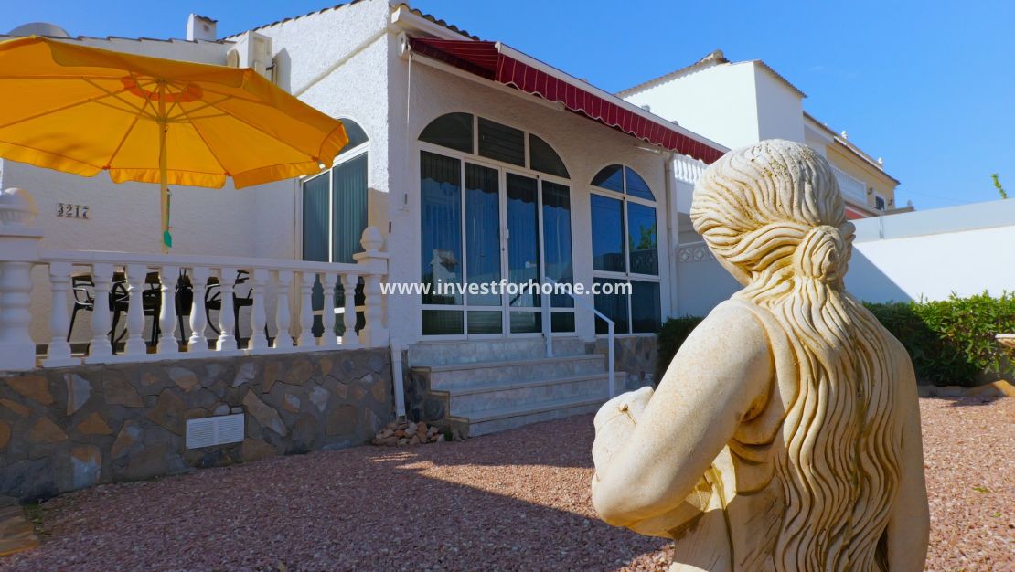 Verkoop - Villa - Torrevieja - Costa Blanca