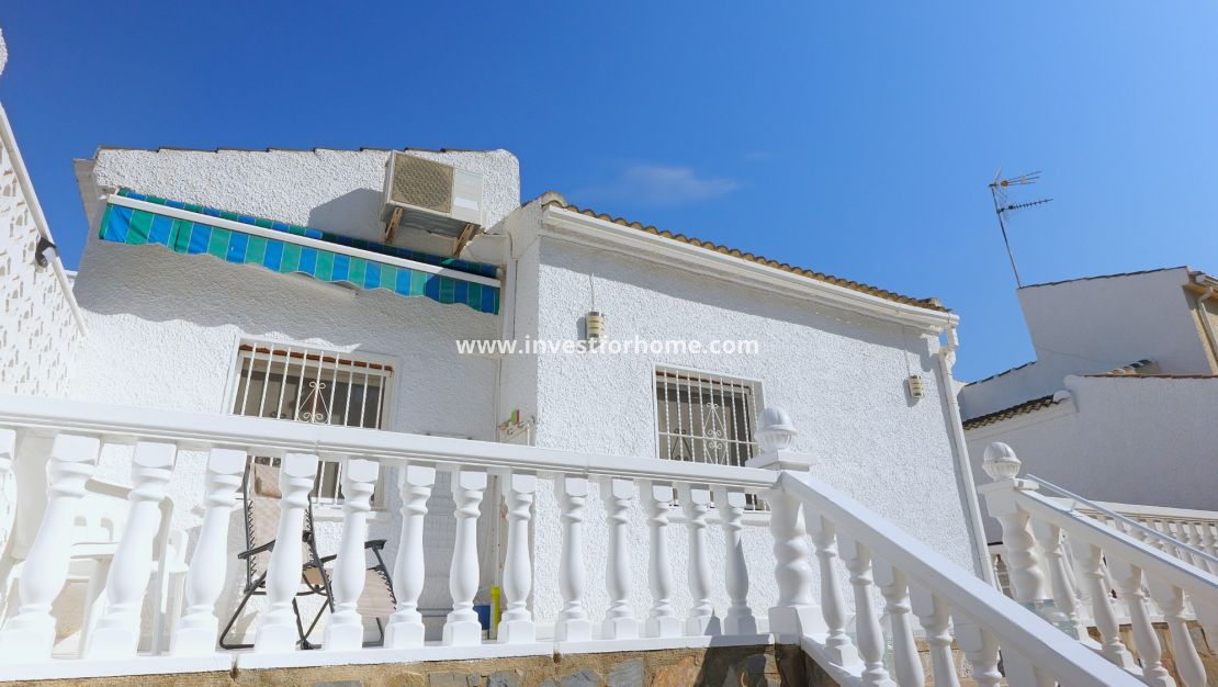 Verkoop - Villa - Torrevieja - Costa Blanca