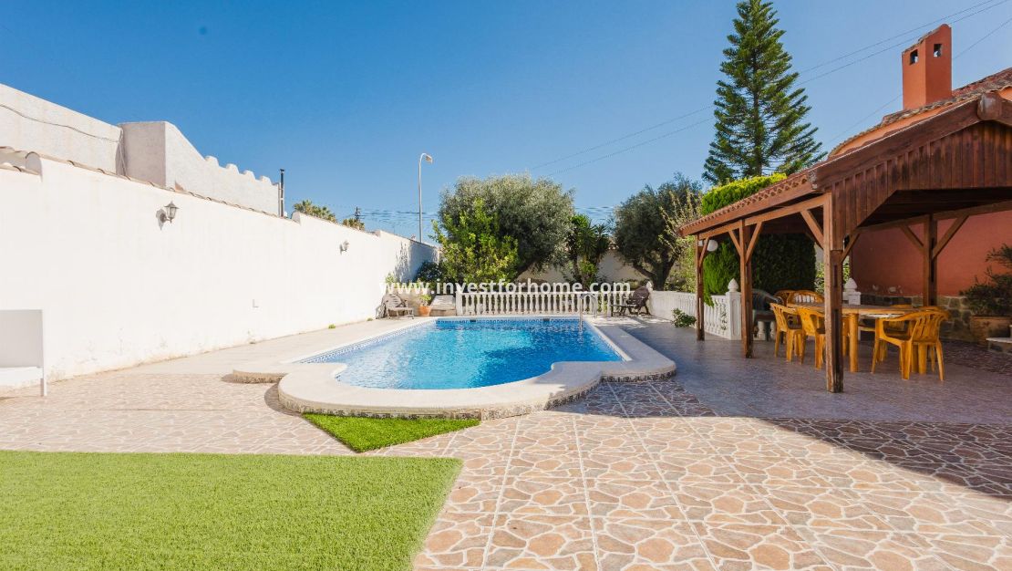 Verkoop - Villa - Torrevieja - Costa Blanca