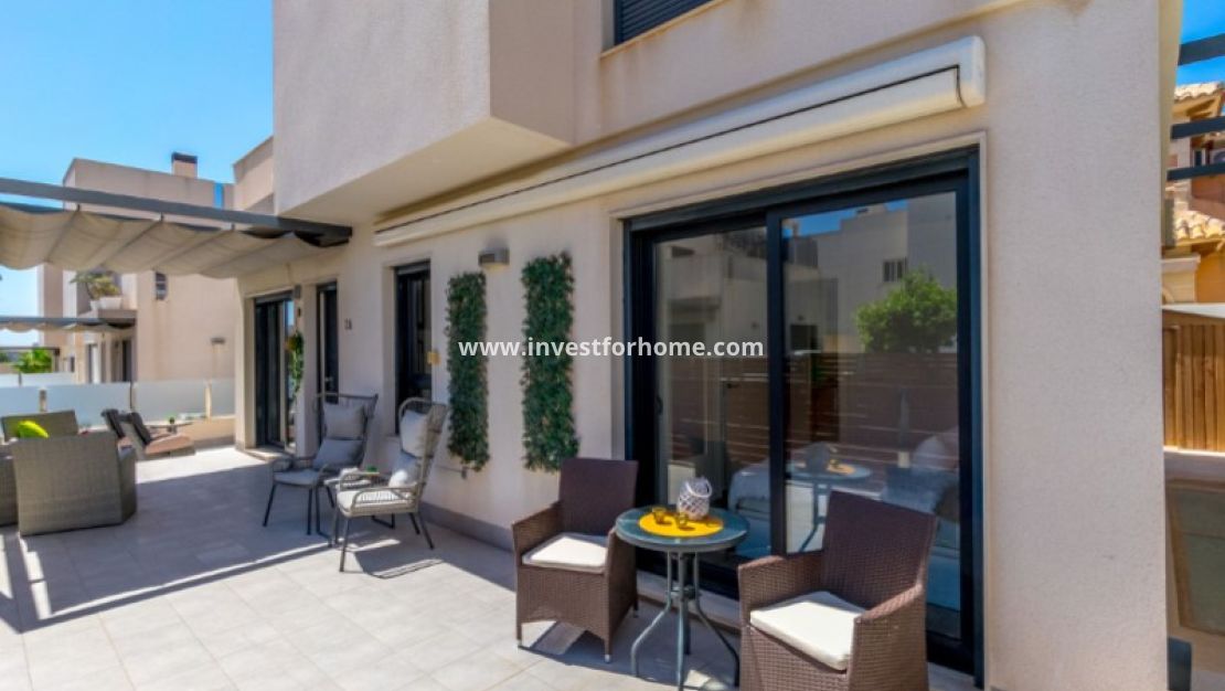 Verkoop - Villa - Torrevieja - Costa Blanca