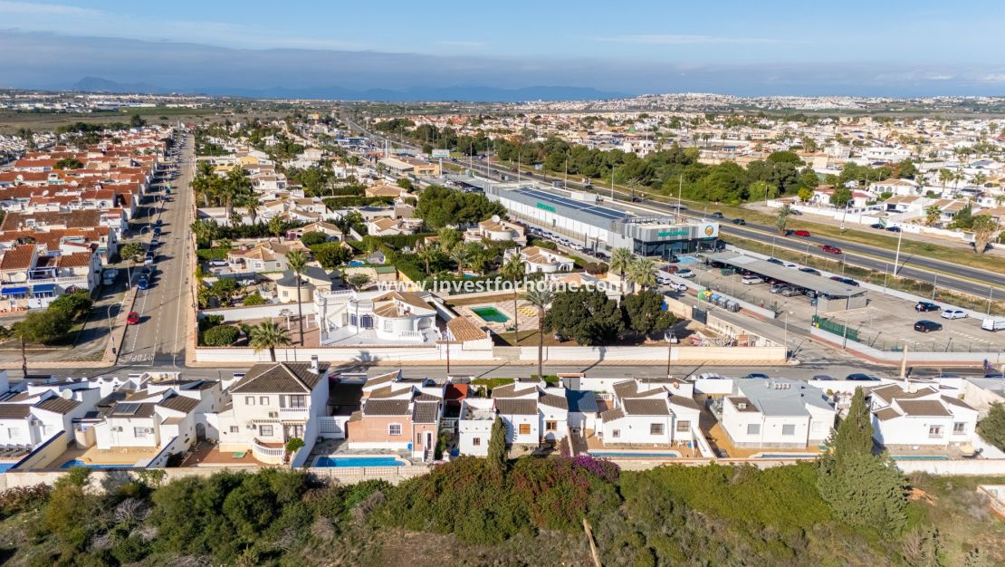 Verkoop - Villa - Torrevieja - Costa Blanca