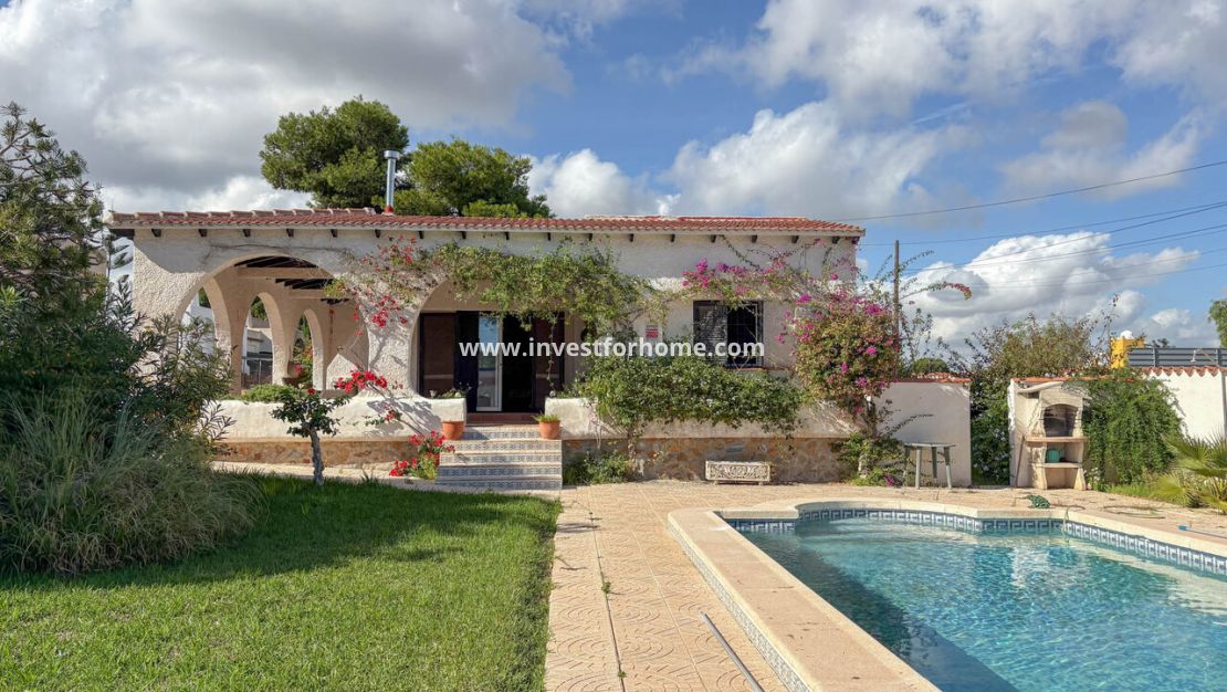 Verkoop - Villa - Torrevieja - Costa Blanca