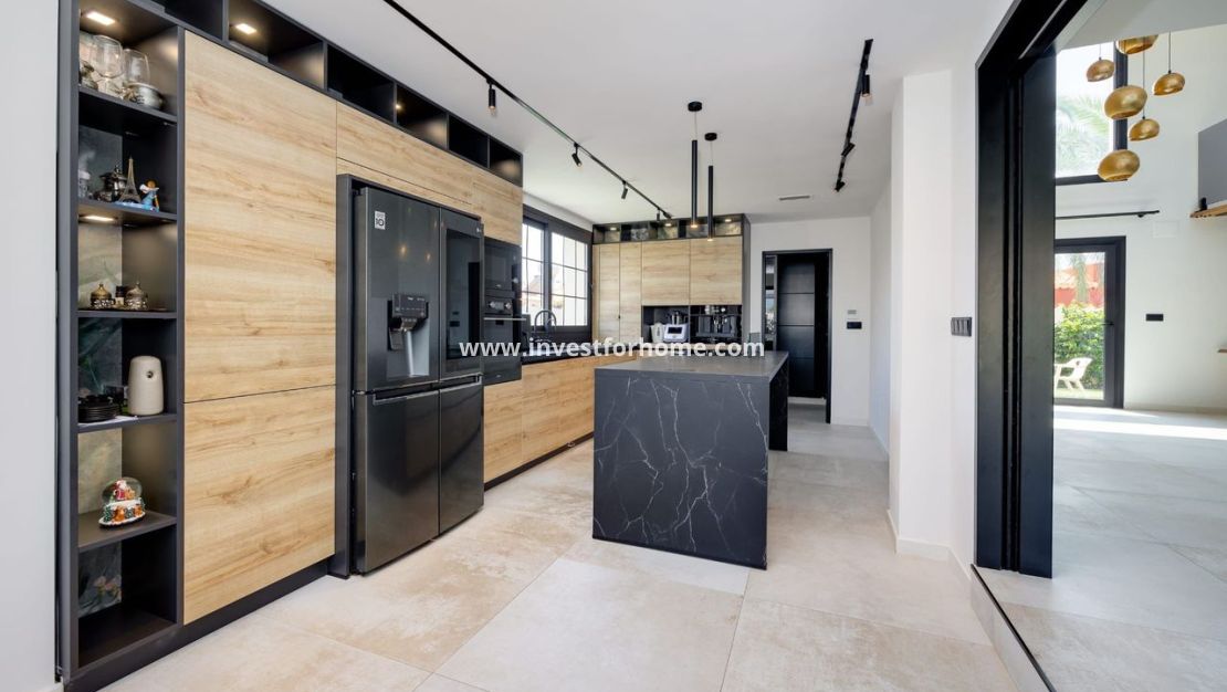 Verkoop - Villa - Torrevieja - Costa Blanca