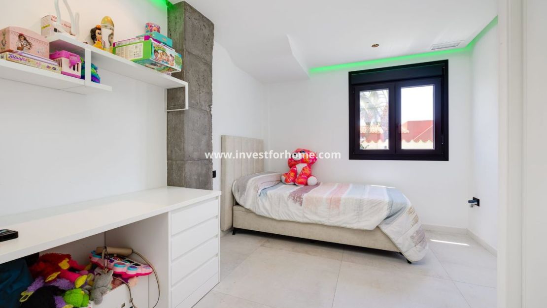 Verkoop - Villa - Torrevieja - Costa Blanca