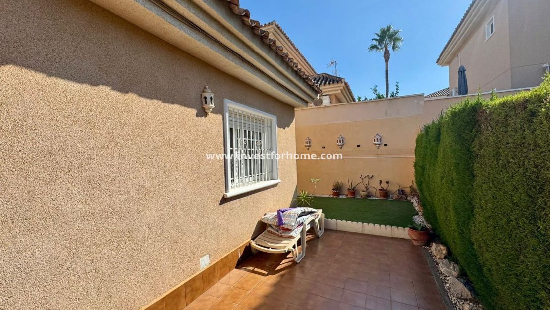 Verkoop - Villa - Torrevieja - Costa Blanca