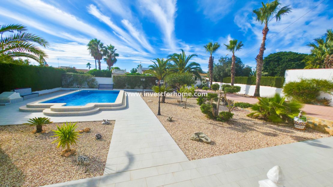Verkoop - Villa - Torrevieja - Costa Blanca