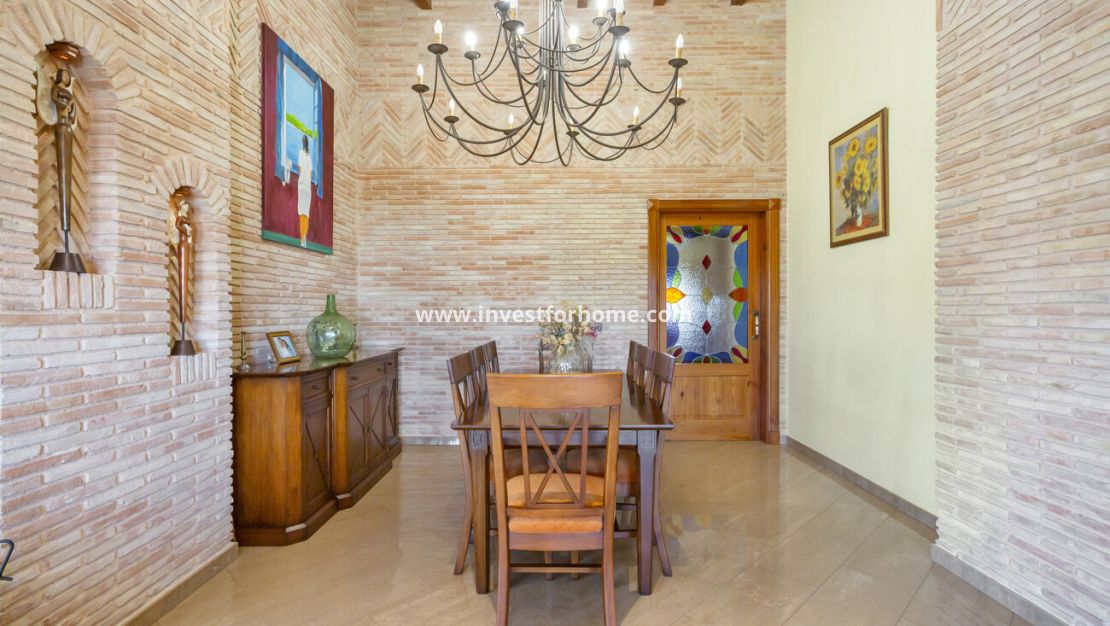 Verkoop - Villa - Torrevieja - Costa Blanca