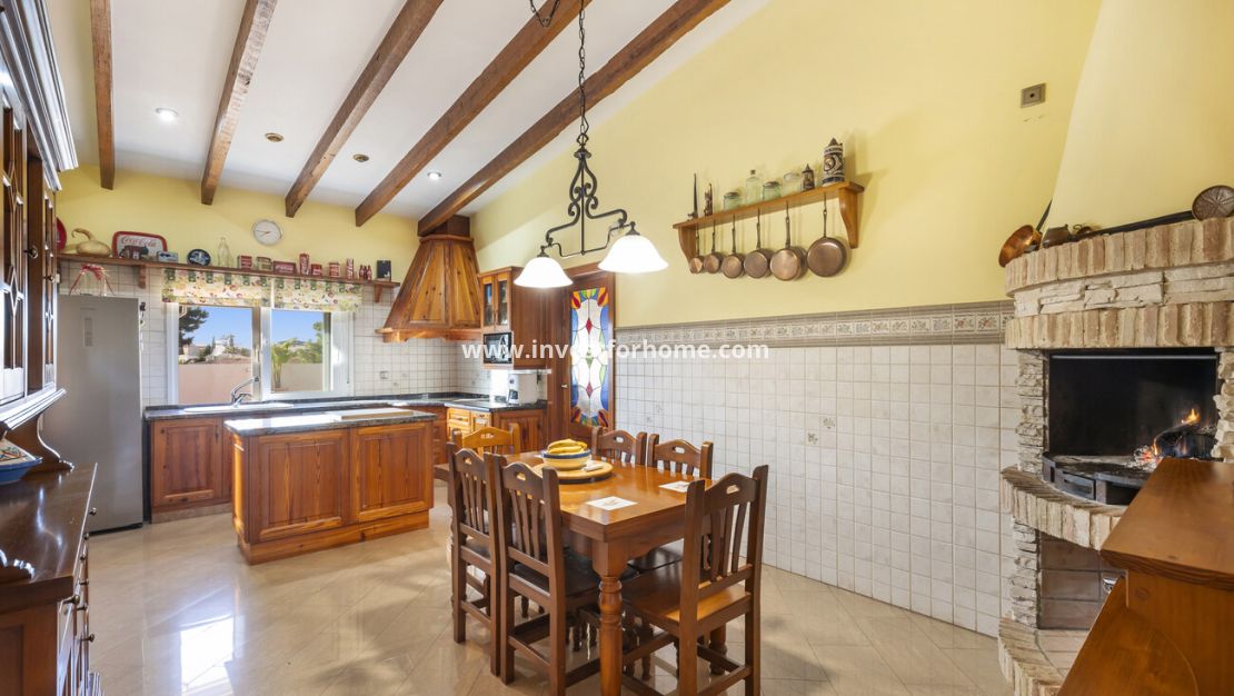 Verkoop - Villa - Torrevieja - Costa Blanca