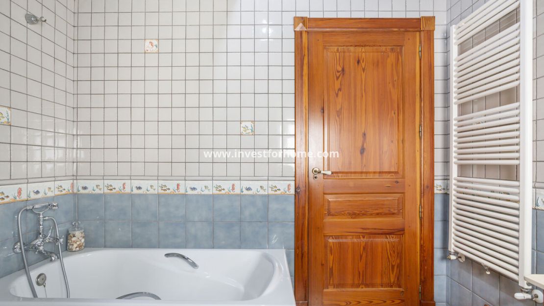 Verkoop - Villa - Torrevieja - Costa Blanca