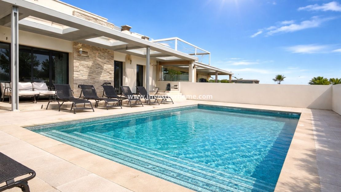 Verkoop - Villa - Torrevieja - Costa Blanca