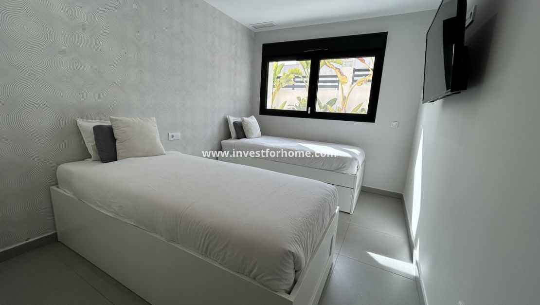 Verkoop - Villa - Torrevieja - Costa Blanca