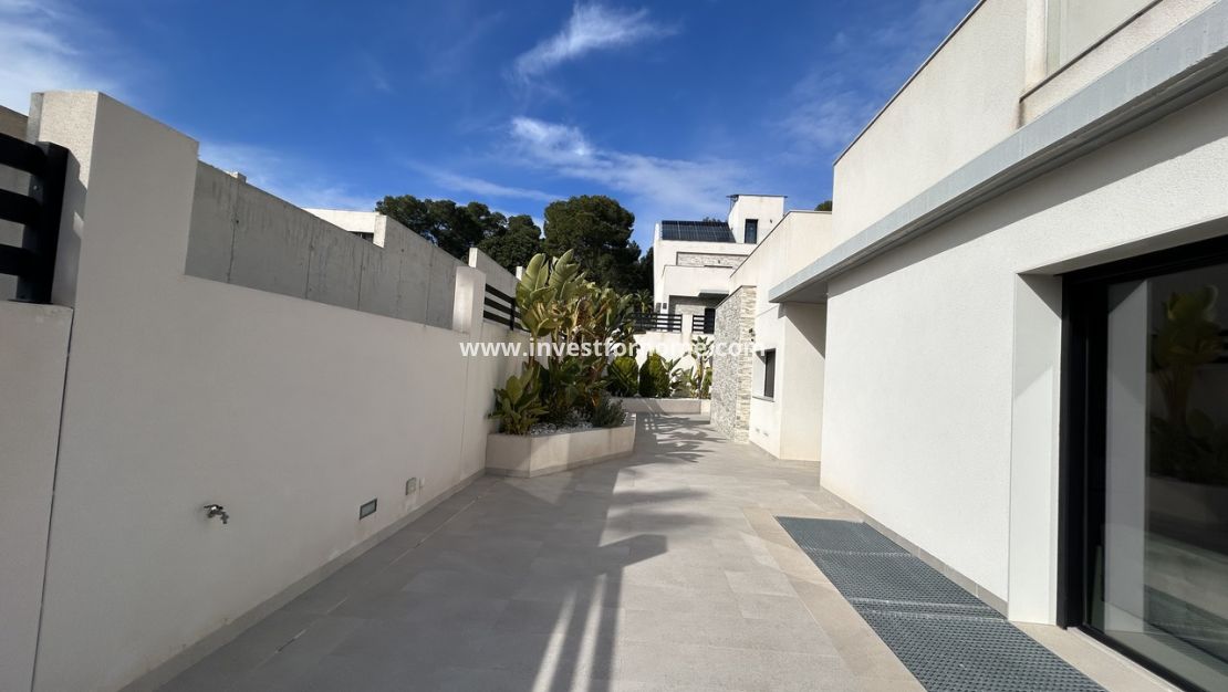 Verkoop - Villa - Torrevieja - Costa Blanca