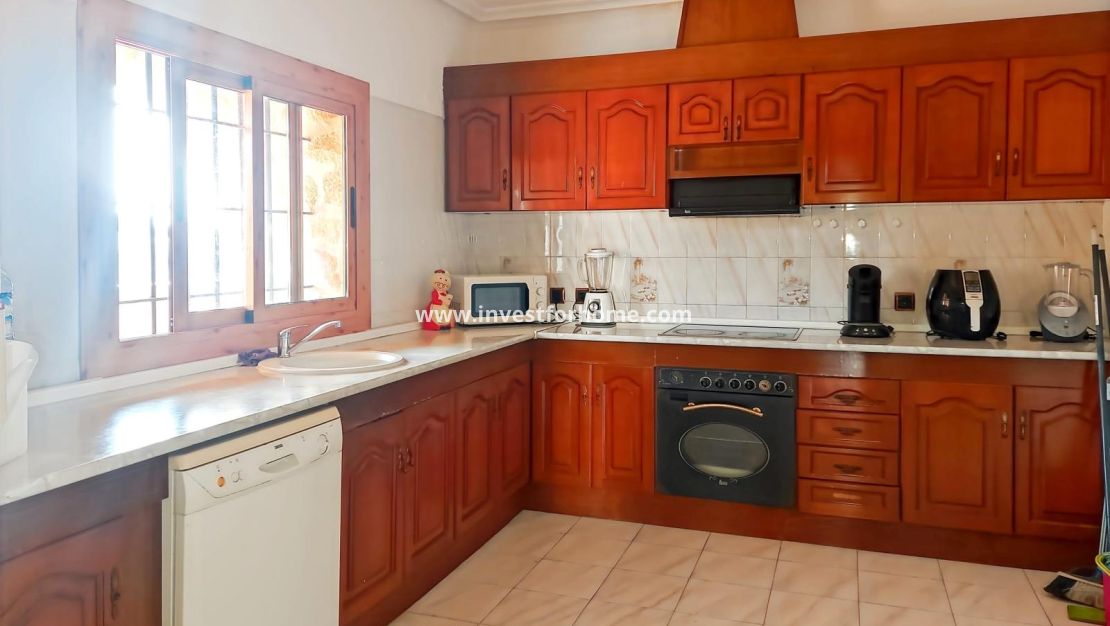 Verkoop - Villa - Torrevieja - Costa Blanca