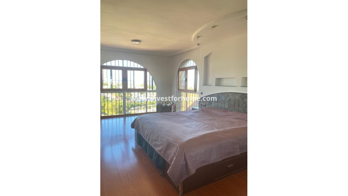 Verkoop - Villa - Torrevieja - Costa Blanca