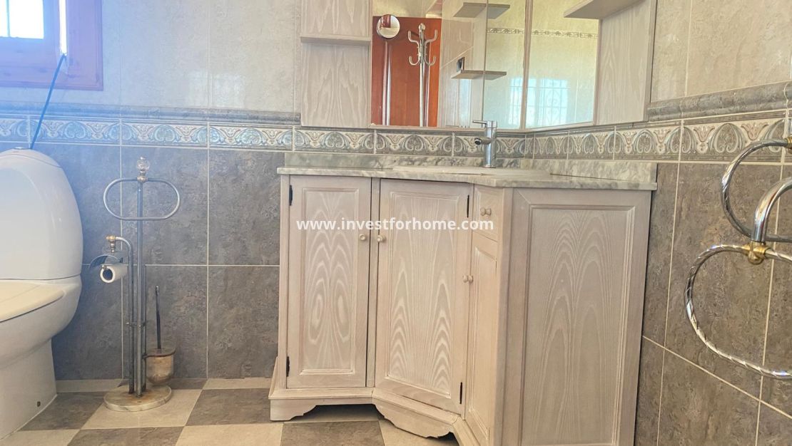 Verkoop - Villa - Torrevieja - Costa Blanca