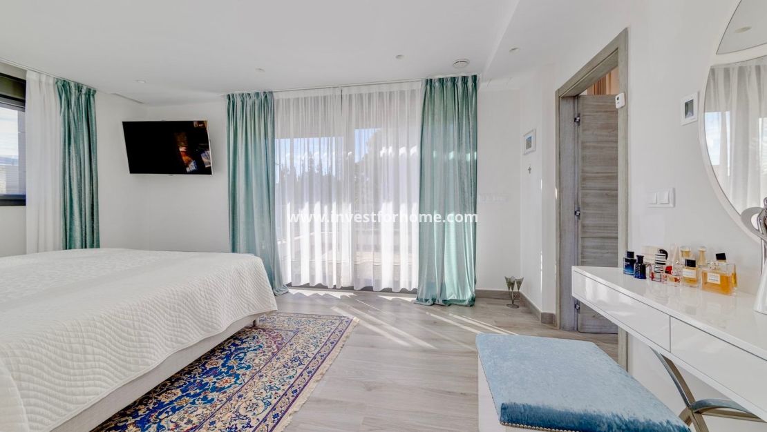 Verkoop - Villa - Torrevieja - Costa Blanca