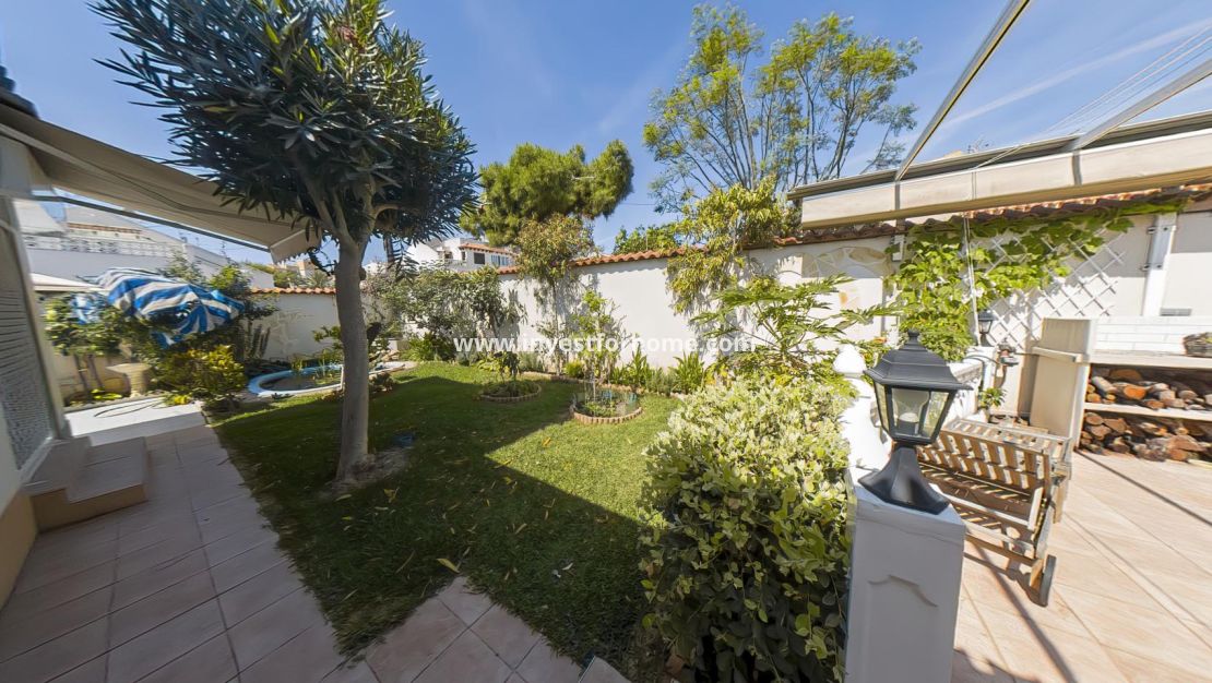 Verkoop - Villa - Torrevieja - Costa Blanca