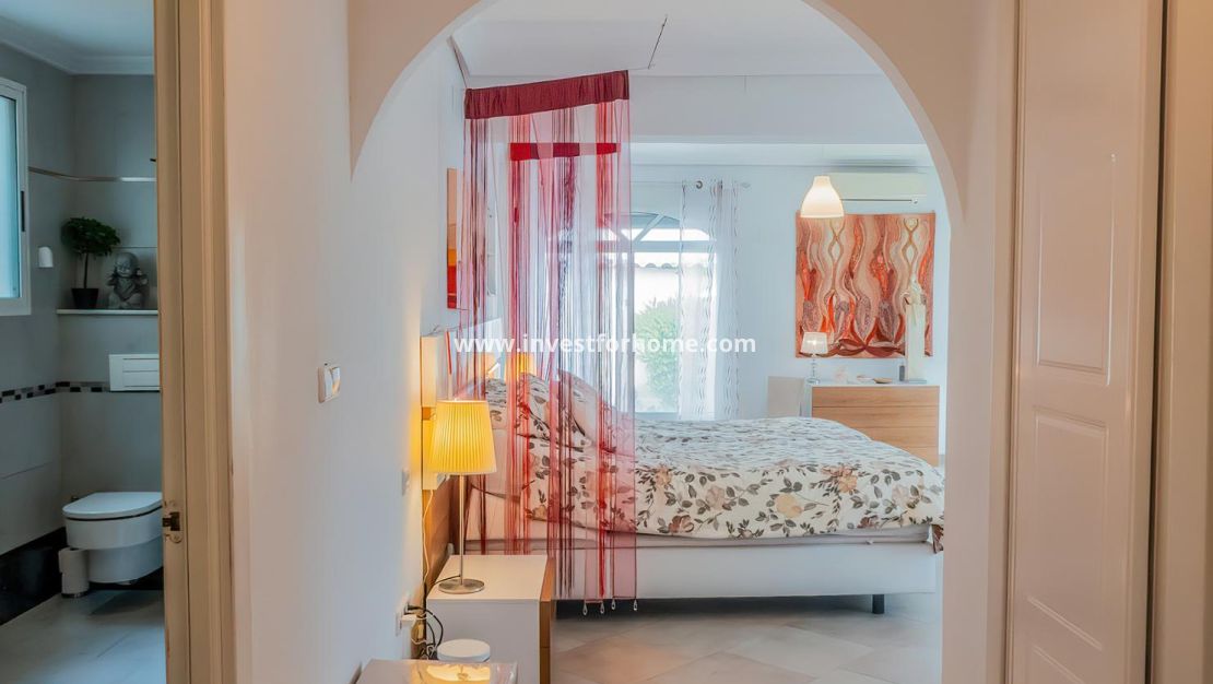 Verkoop - Villa - Torrevieja - Costa Blanca