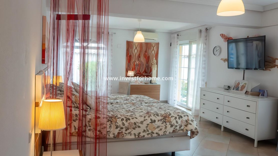 Verkoop - Villa - Torrevieja - Costa Blanca