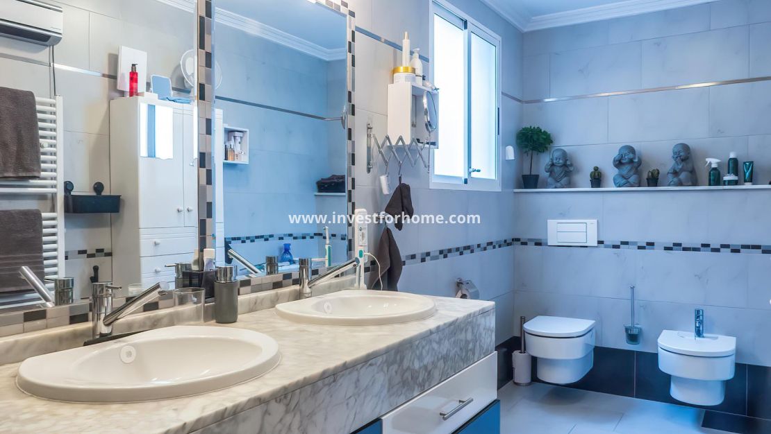 Verkoop - Villa - Torrevieja - Costa Blanca